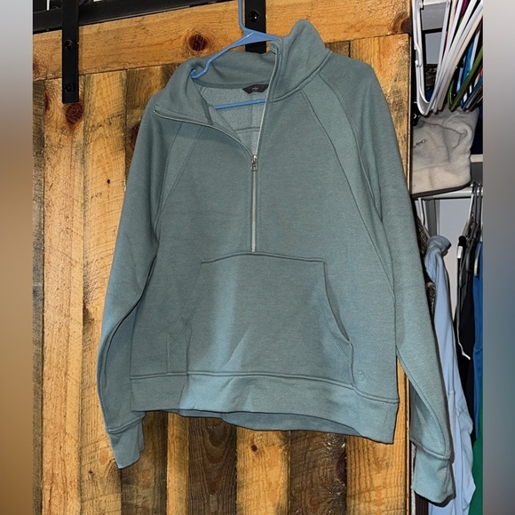 Danskin quarterzip - Picture 1 of 1